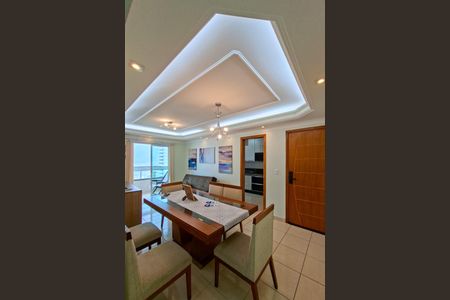 Sala de apartamento para alugar com 3 quartos, 122m² em Vilamar, Praia Grande