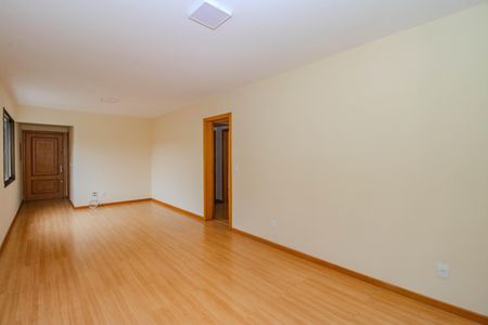 Sala de apartamento para alugar com 3 quartos, 107m² em Petrópolis, Porto Alegre