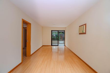 Sala de apartamento para alugar com 3 quartos, 107m² em Petrópolis, Porto Alegre