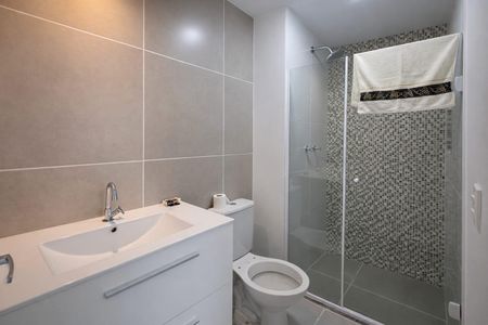 Banheiro de apartamento para alugar com 1 quarto, 34m² em Centro, Osasco