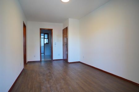 Sala de apartamento para alugar com 2 quartos, 65m² em Passo D’areia, Porto Alegre