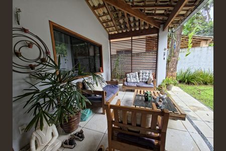 Varanda de casa à venda com 3 quartos, 160m² em Várzea, Lagoa Santa