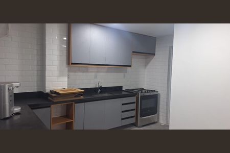 Casa de Condomínio para alugar com 3 quartos, 140m² em Itapuã, Salvador