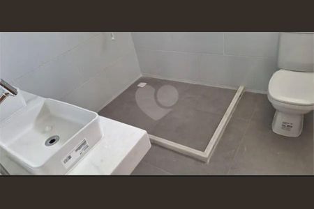 Casa de Condomínio para alugar com 3 quartos, 140m² em Itapuã, Salvador