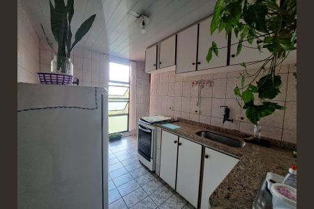 Cozinha de apartamento para alugar com 2 quartos, 64m² em Aliança, Osasco