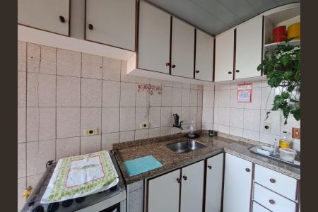 Cozinha de apartamento para alugar com 2 quartos, 64m² em Aliança, Osasco