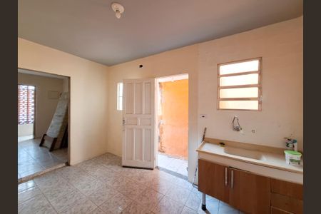 Cozinha de casa para alugar com 2 quartos, 66m² em Vila Penteado, São Paulo