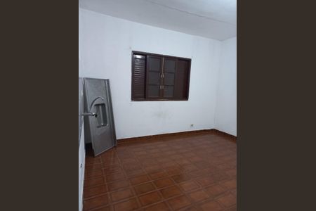 Quarto de casa para alugar com 2 quartos, 150m² em Vila Liviero, São Paulo