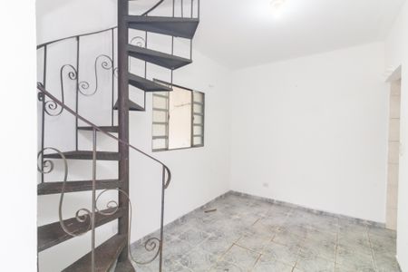 Sala de casa para alugar com 2 quartos, 60m² em Parque Santa Rita, São Paulo