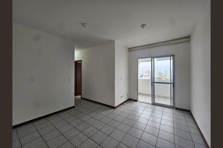 sala de apartamento para alugar com 3 quartos, 80m² em Stiep, Salvador
