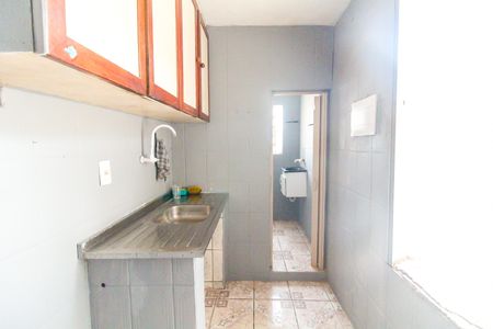 Cozinha de kitnet/studio para alugar com 1 quarto, 30m² em Conjunto Residencial José Bonifácio, São Paulo