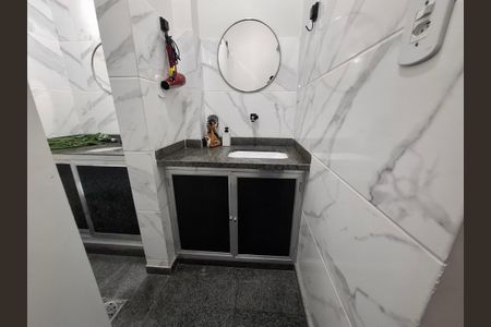 Banheiro de apartamento para alugar com 1 quarto, 45m² em Lapa, Rio de Janeiro