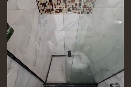 Banheiro de apartamento para alugar com 1 quarto, 45m² em Lapa, Rio de Janeiro