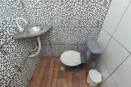 Banheiro de kitnet/studio para alugar com 1 quarto, 50m² em Cidade Líder, São Paulo