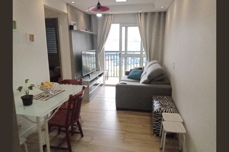 Sala de apartamento para alugar com 2 quartos, 46m² em Parque São Lourenço, São Paulo