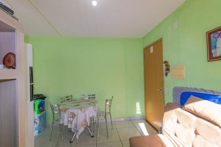 Sala de apartamento à venda com 2 quartos, 42m² em Guajuviras, Canoas