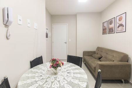 Sala de apartamento para alugar com 2 quartos, 38m² em Jardim Danfer, São Paulo
