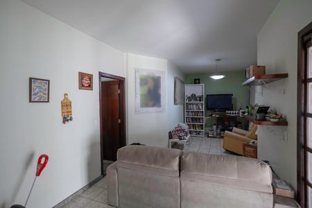 Sala 1 de casa à venda com 4 quartos, 380m² em Castelo, Belo Horizonte