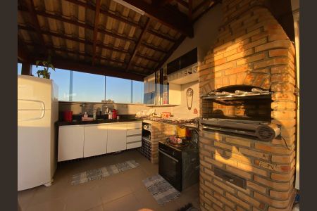 Apartamento para alugar com 3 quartos, 100m² em Arvoredo, Contagem