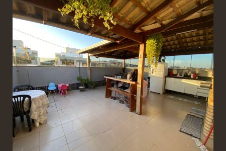 Apartamento para alugar com 3 quartos, 100m² em Arvoredo, Contagem