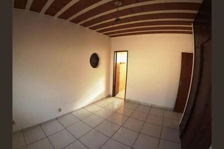 Casa para alugar com 3 quartos, 107m² em Caieiras, Vespasiano