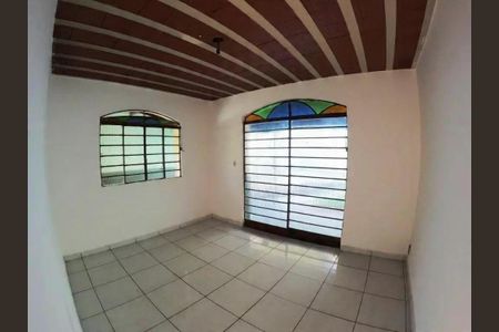 Casa para alugar com 3 quartos, 107m² em Caieiras, Vespasiano