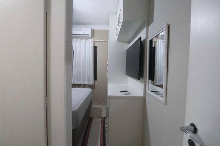 Suíte de apartamento para alugar com 2 quartos, 68m² em Jardim Vitoria, Guarujá