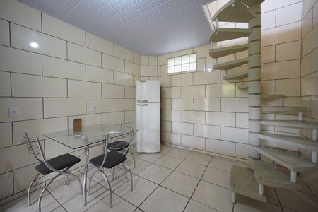 Sala - Cozinha de apartamento para alugar com 1 quarto, 48m² em Saco dos Limões, Florianópolis