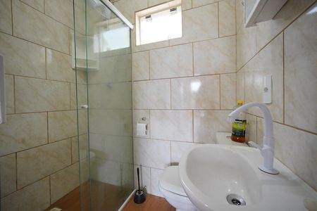 Banheiro da Suíte de apartamento para alugar com 1 quarto, 48m² em Saco dos Limões, Florianópolis