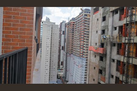 Vista da Rua de apartamento para alugar com 1 quarto, 70m² em Setor Bueno, Goiânia