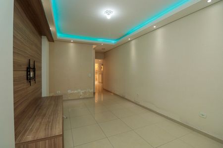 Sala de casa para alugar com 3 quartos, 135m² em Jardim Iva, São Paulo