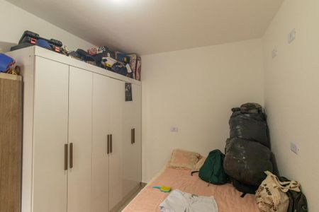 Quarto 1 de casa para alugar com 2 quartos, 42m² em Campo de Santana, Curitiba