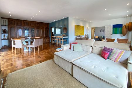 Sala de casa de condomínio à venda com 3 quartos, 450m² em Estância Serrana, Nova Lima