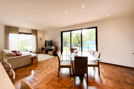 Sala de casa de condomínio à venda com 3 quartos, 450m² em Estância Serrana, Nova Lima