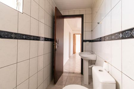 Banheiro Social de apartamento para alugar com 2 quartos, 70m² em Novo Mundo, Curitiba