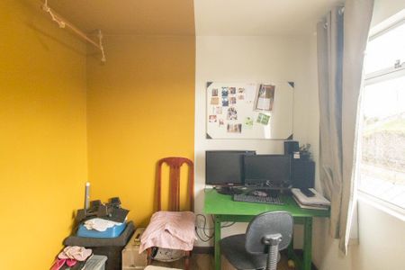 Quarto 1 de apartamento para alugar com 3 quartos, 50m² em Parolin, Curitiba