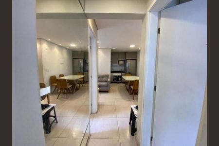 Sala de apartamento para alugar com 2 quartos, 51m² em Vila Monte Serrat, Cotia