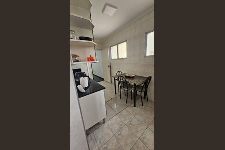 Cozinha de apartamento para alugar com 2 quartos, 75m² em Penha de França, São Paulo