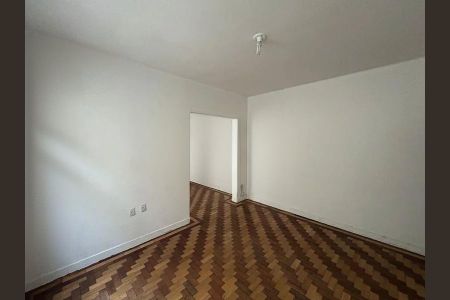 Sala de apartamento para alugar com 2 quartos, 110m² em São João, Porto Alegre