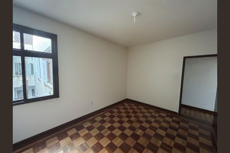 Quarto 2 de apartamento para alugar com 2 quartos, 110m² em São João, Porto Alegre