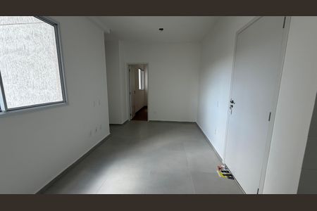 Sala de apartamento para alugar com 2 quartos, 47m² em Palmeiras, Belo Horizonte