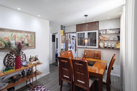 Sala de apartamento à venda com 2 quartos, 50m² em Arvoredo, Contagem