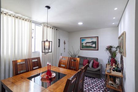 Sala de apartamento à venda com 2 quartos, 50m² em Arvoredo, Contagem
