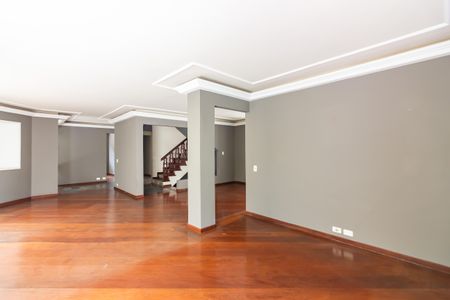 Sala de casa de condomínio para alugar com 4 quartos, 384m² em Continental, Osasco