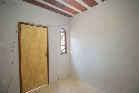 Sala de casa para alugar com 1 quarto, 50m² em Venda da Cruz, São Gonçalo