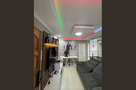 Sala de apartamento à venda com 2 quartos, 48m² em Fazenda da Juta, São Paulo