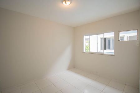 Quarto 1 de casa para alugar com 1 quarto, 54m² em Colubandê, São Gonçalo