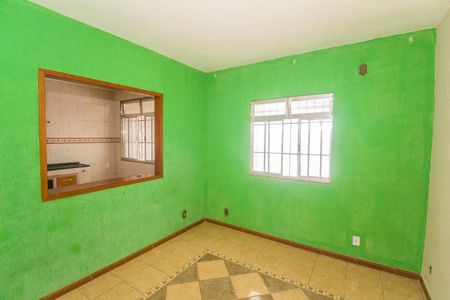 Quarto 1 de casa para alugar com 2 quartos, 100m² em Rocha Miranda, Rio de Janeiro