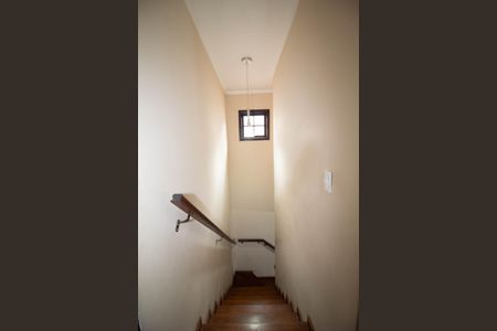 Escada de casa à venda com 2 quartos, 90m² em Vila Zanardi, Guarulhos