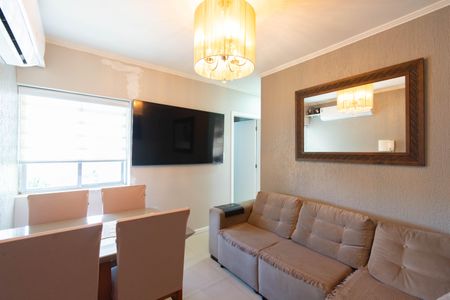 Apartamento à venda com 2 quartos, 43m² em Guajuviras, Canoas